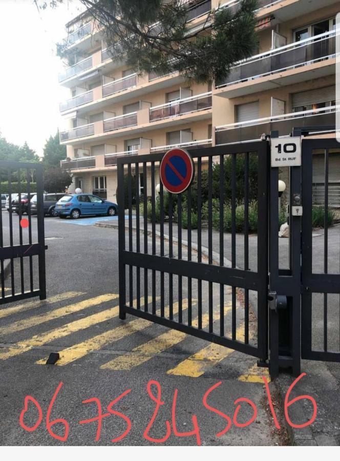 A 2 Pas Du Palais Free Parking Apartment Авиньон Екстериор снимка
